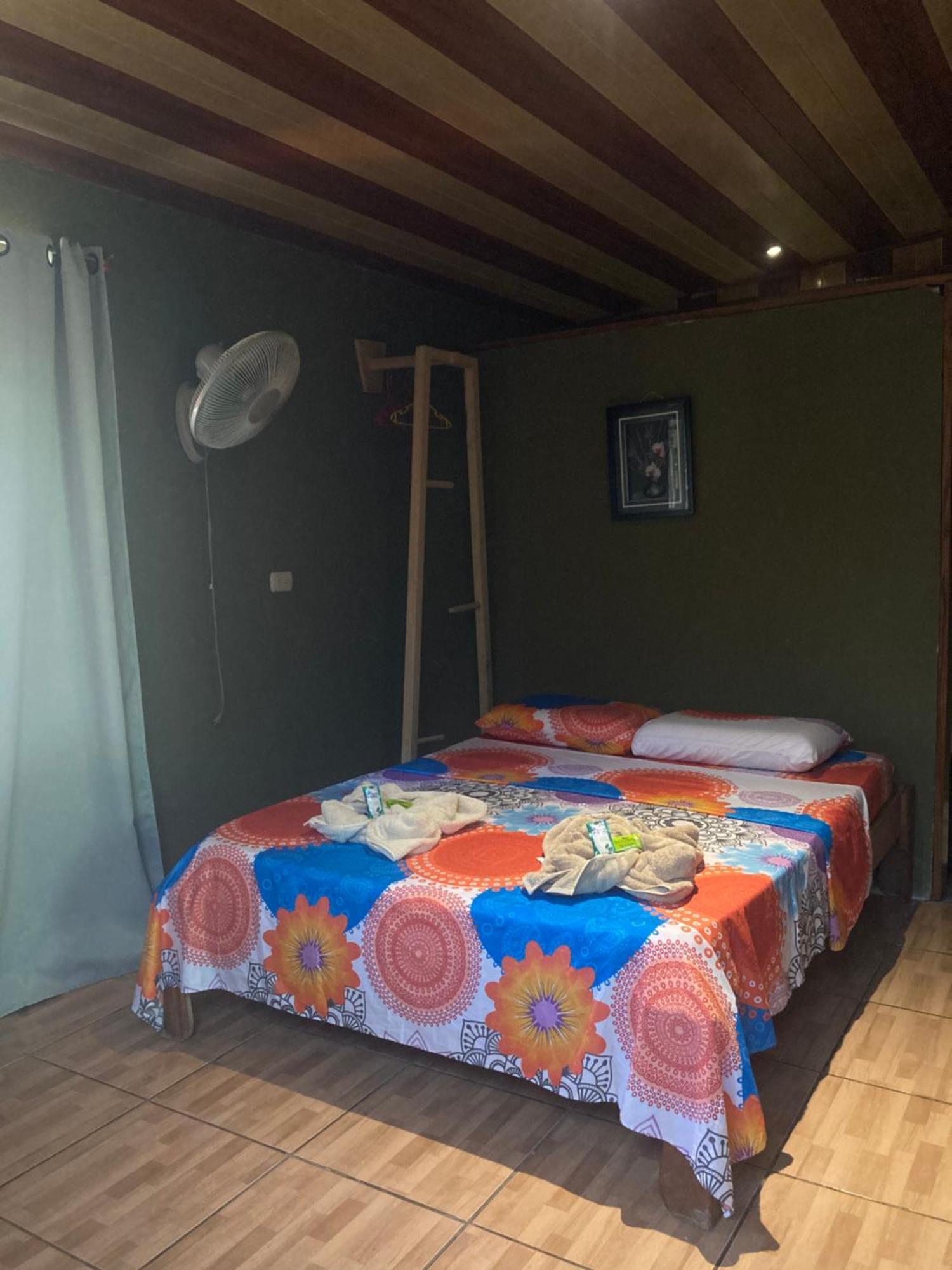 Pez Espada Tours Y Cabinas Drake Bay Exterior photo